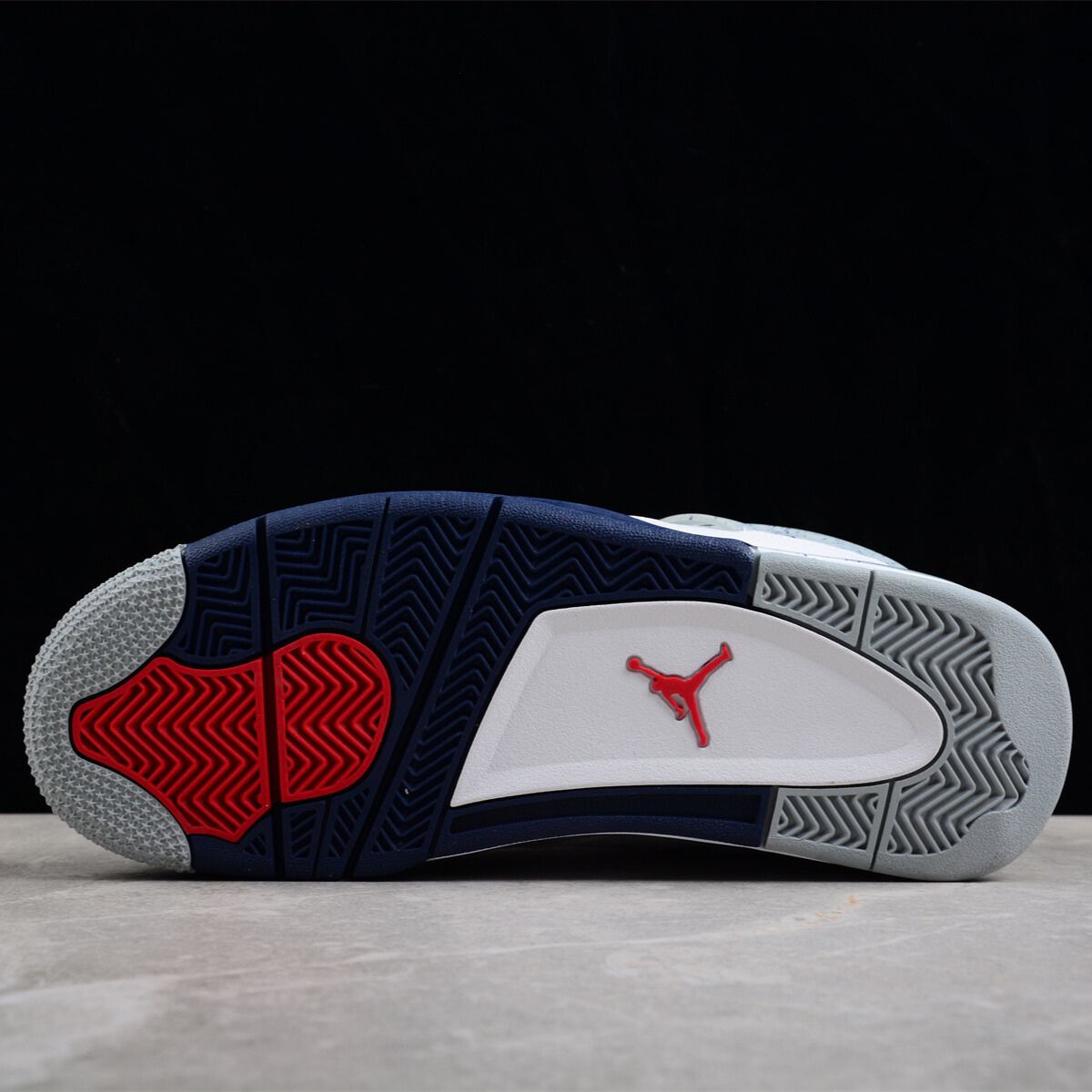 Air Jordan 4 Midnight Navy