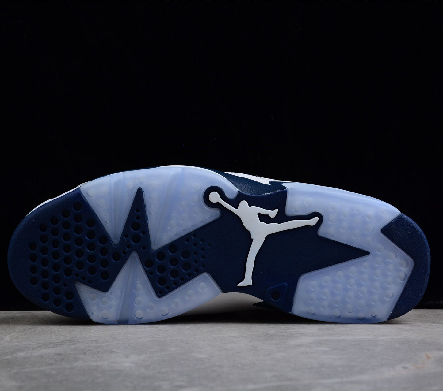 Air Jordan 6 Midnight Navy