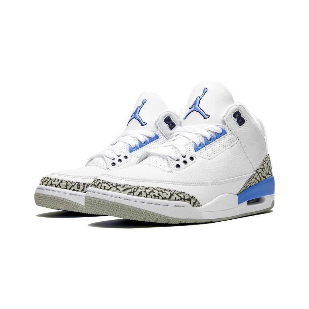Air Jordan 3 UNC