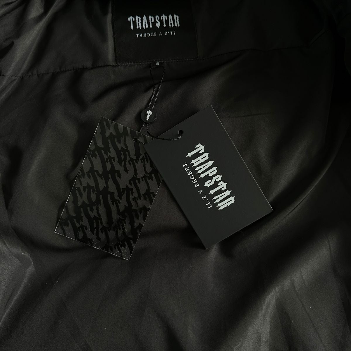 Jaqueta Trapstar Irongate Collar Puffer Black