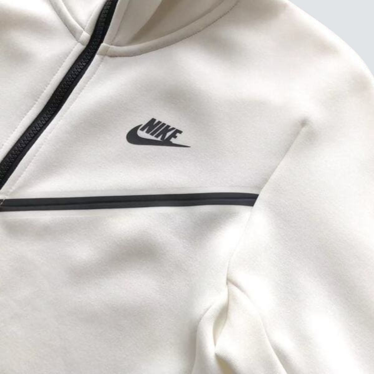 Conjunto Nike Tech Fleece White