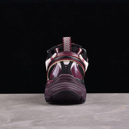 Off-White Be Right Back Maple Red