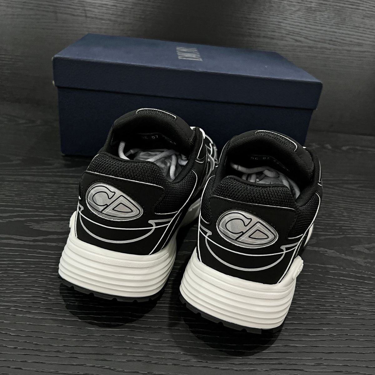 Dior B30 Countdown Black White