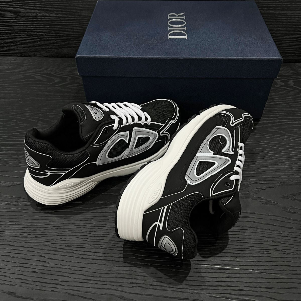 Dior B30 Countdown Black White