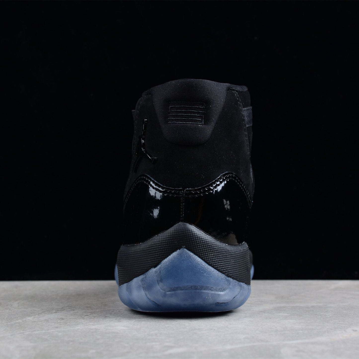 Air Jordan 11 Cap and Gown