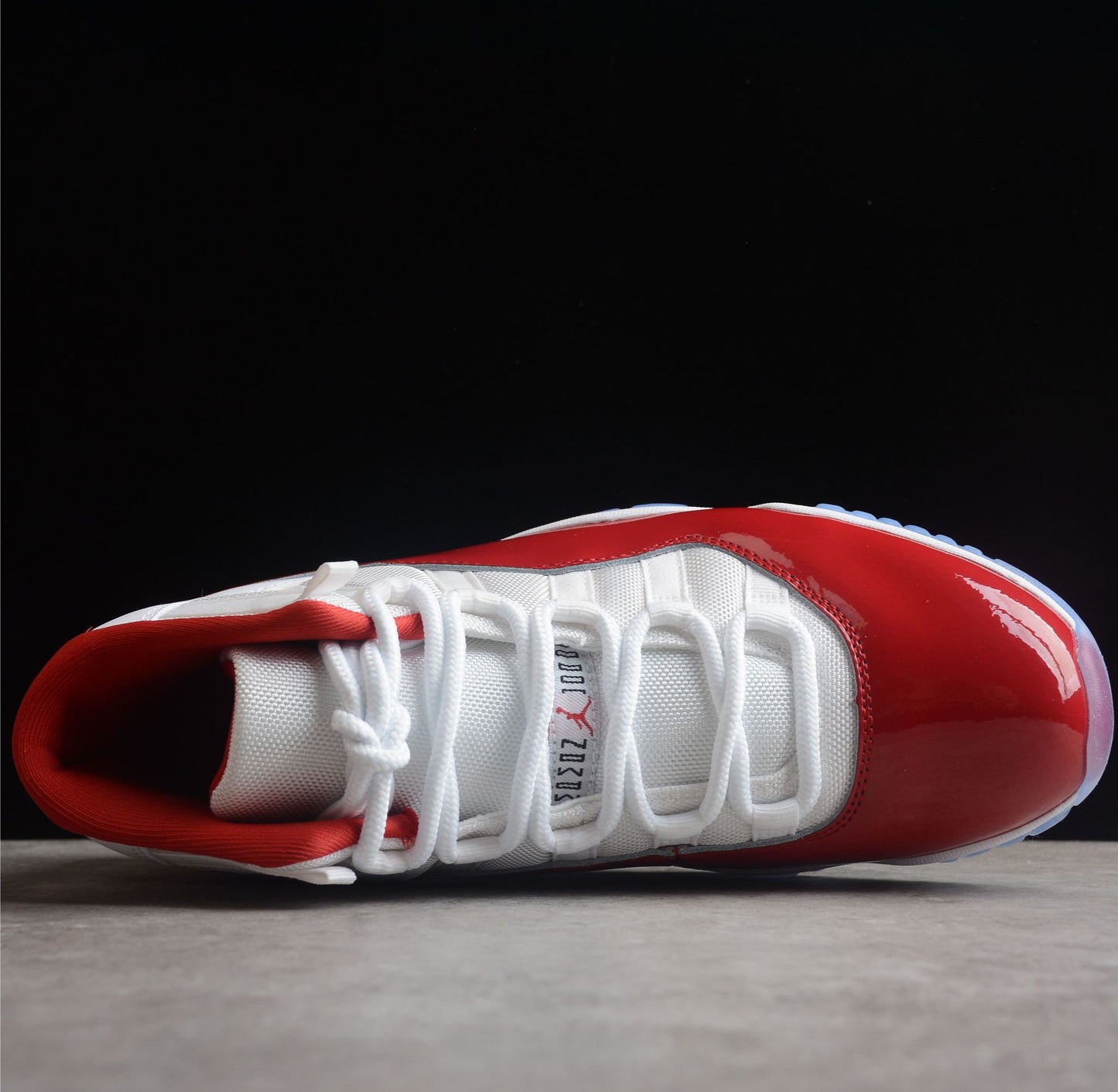 Air Jordan 11 Cherry