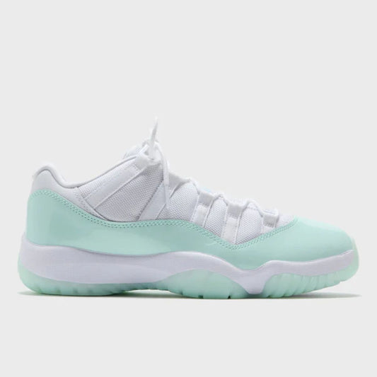 Air Jordan 11 Retro Low White / Igloo