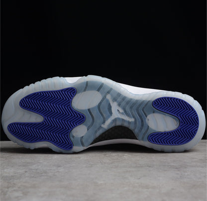 Air Jordan 11 Concord
