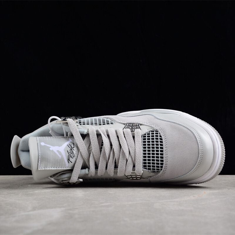 Air Jordan 4 Frozen Moments