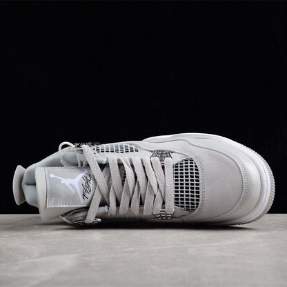 Air Jordan 4 Frozen Moments