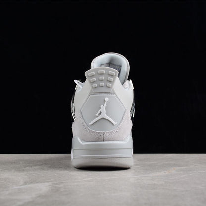 Air Jordan 4 Frozen Moments