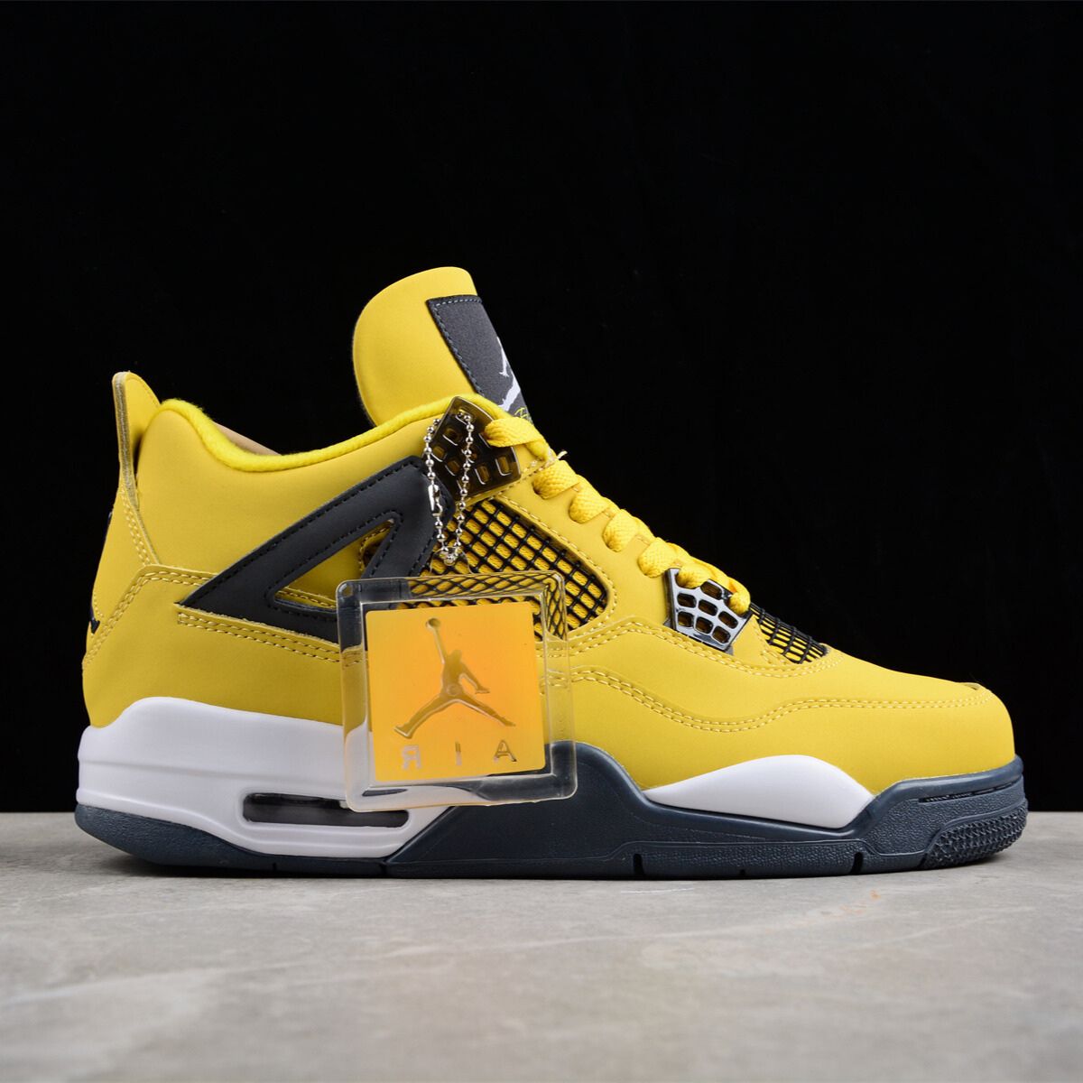 Air Jordan 4 Lightning