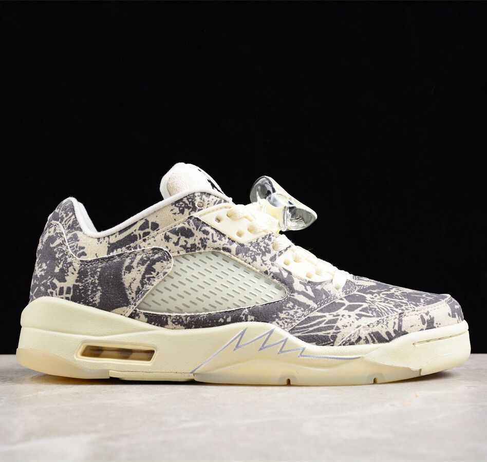 Air Jordan 5 Low Expression