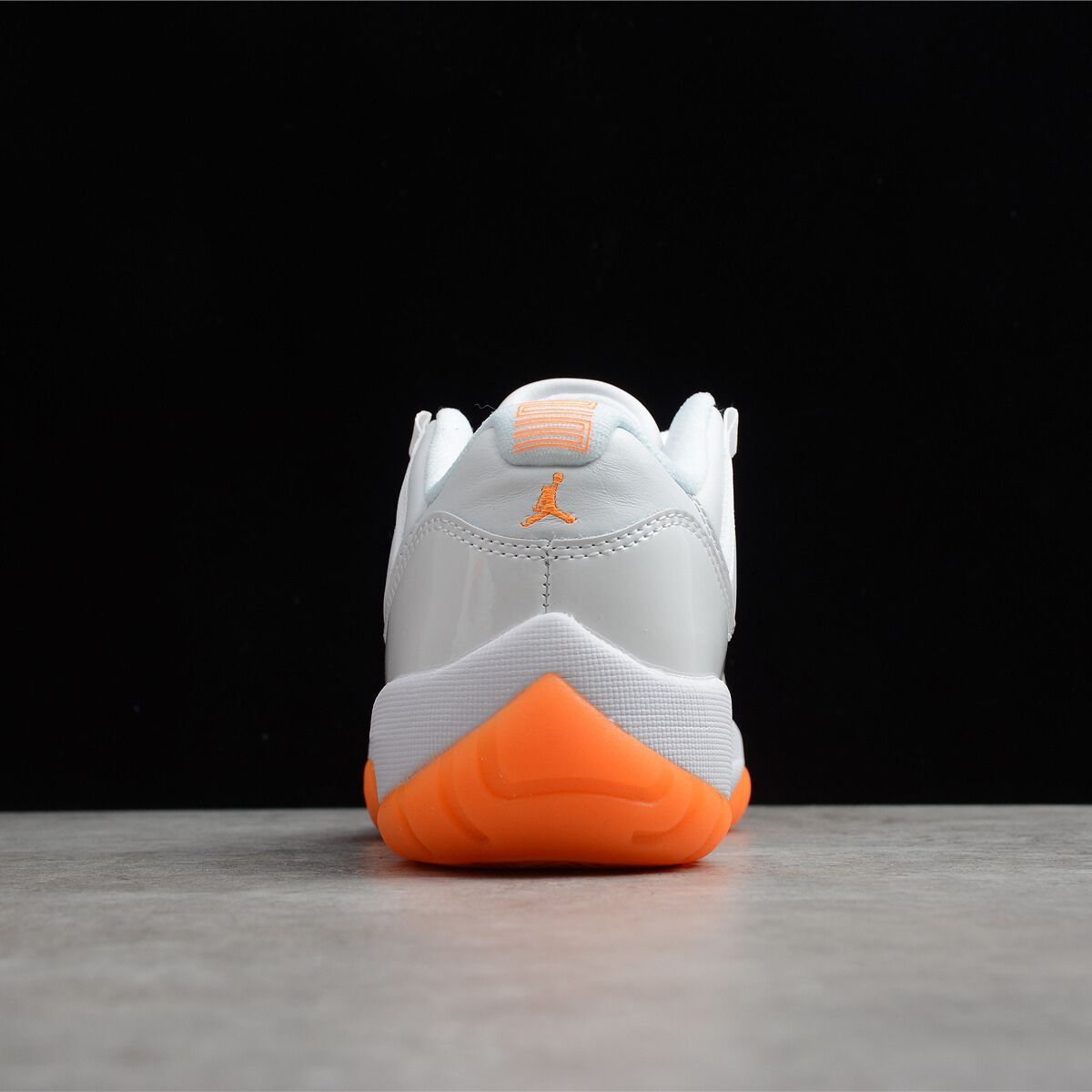 Air Jordan 11 Low Bright Citrus
