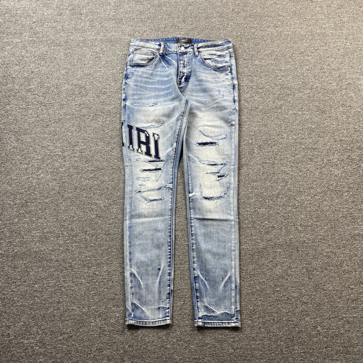 Amiri Jeans Washed Light Blue