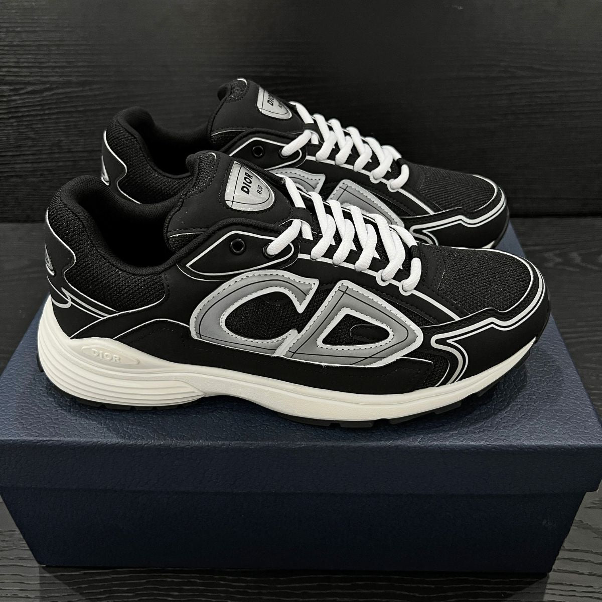 Dior B30 Countdown Black White