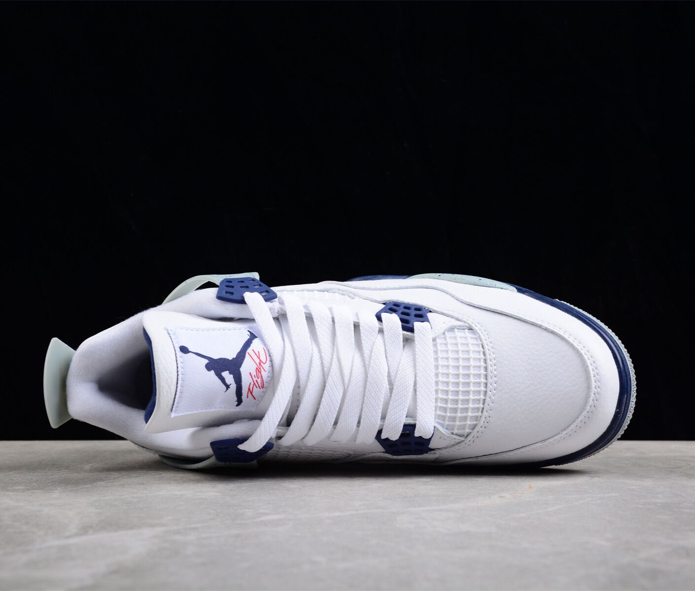 Air Jordan 4 Midnight Navy