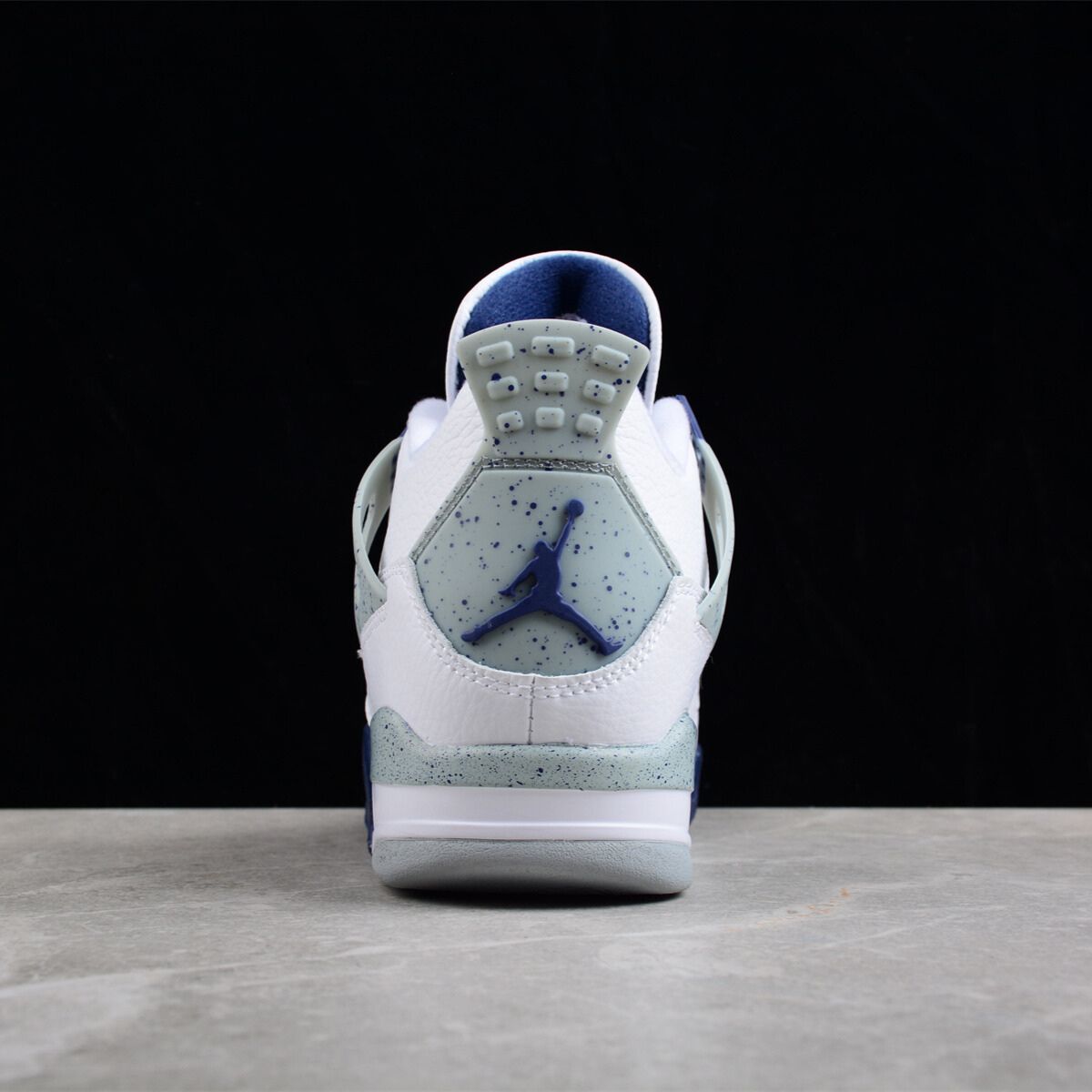 Air Jordan 4 Midnight Navy