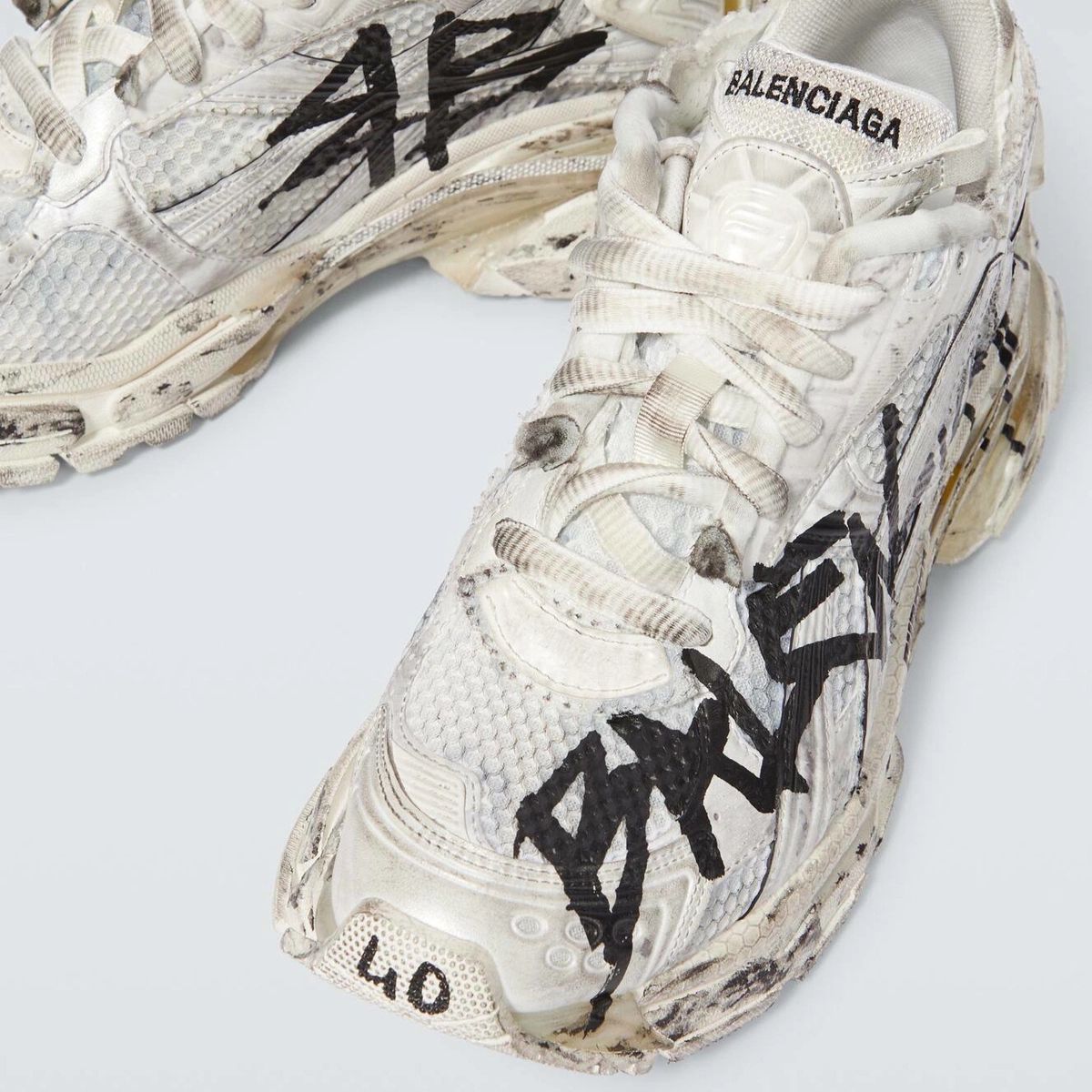 Balenciaga Runner Graffiti