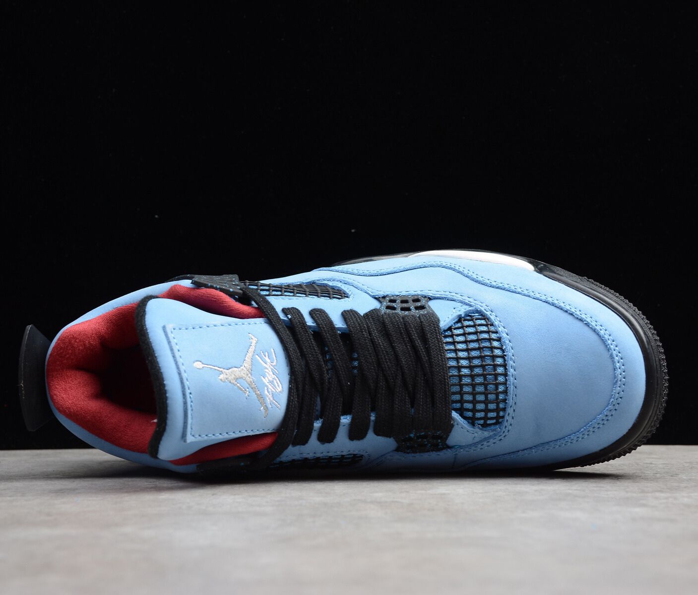 Air Jordan 4 University Blue