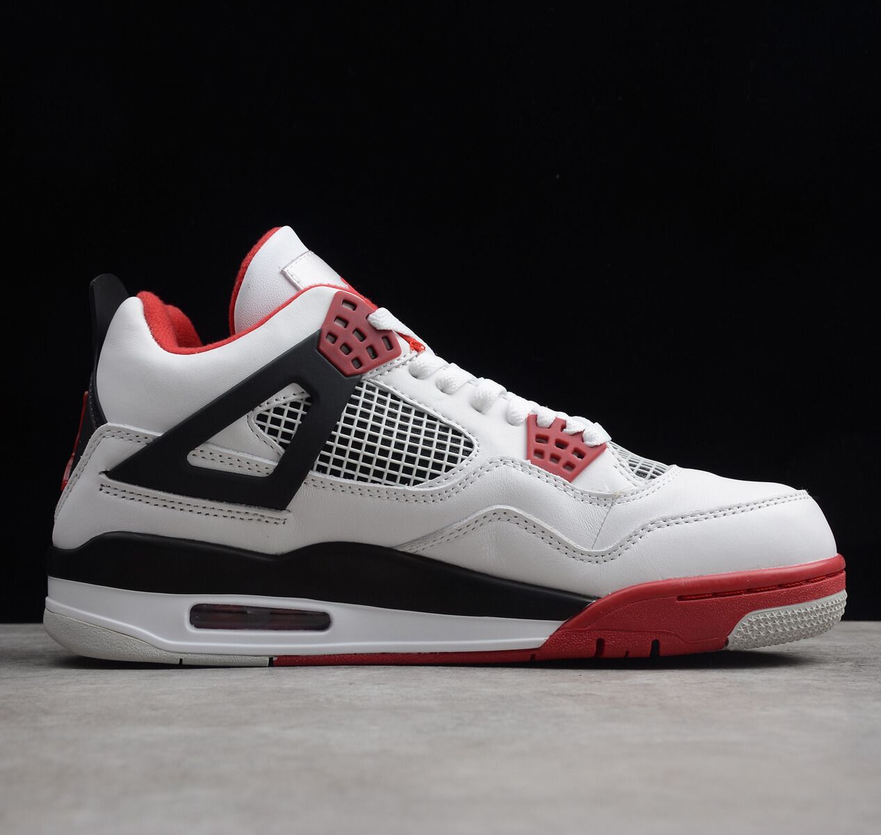 Air Jordan 4 Fire Red