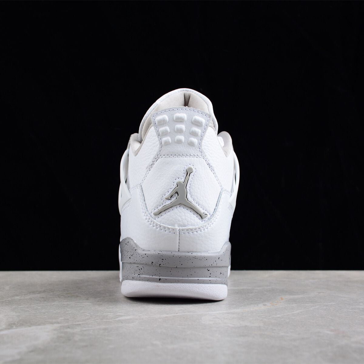Air Jordan 4 Retro Oreo