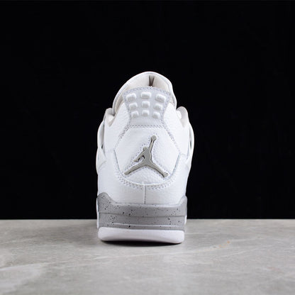 Air Jordan 4 Retro Oreo