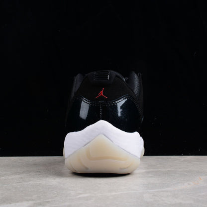 Air Jordan 11 Retro Low Black