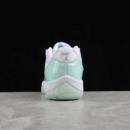 Air Jordan 11 Legend Blue