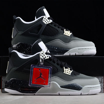 Air Jordan 4 Retro Fear