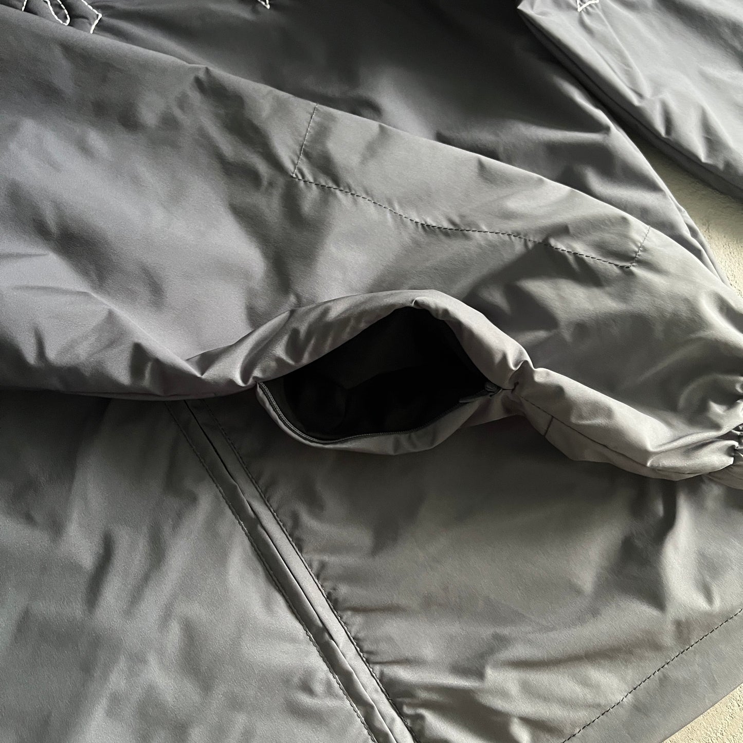 Jaqueta Trapstar Irongate 2.0 Black And Grey